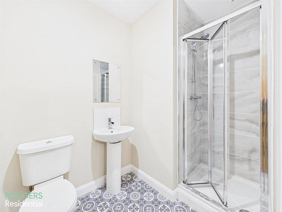 Apt 2, 5 Lord Street