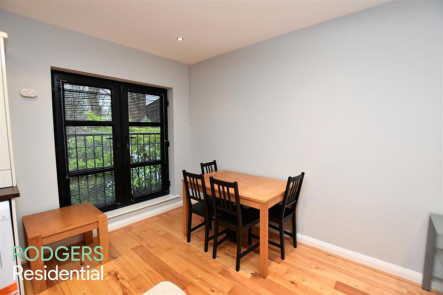 5 Acorn Lodge