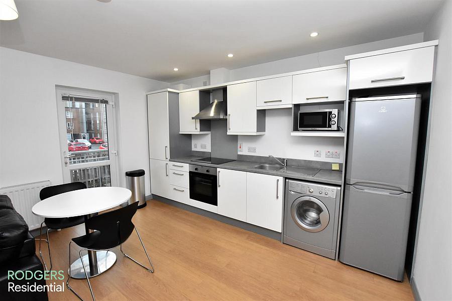 Apt 10, 108 Eglantine Avenue