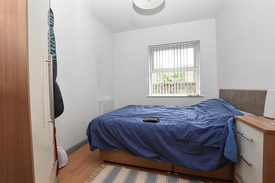 Apt 2, 125 Wellesley Avenue