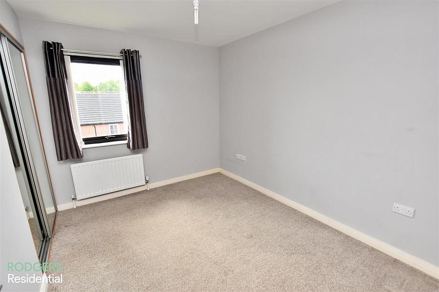 Apt 6, 92 Kinross Avenue