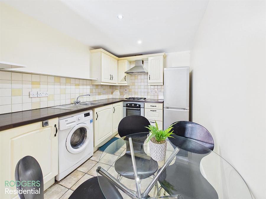 Apt 7, Elm Court Beersbridge Road
