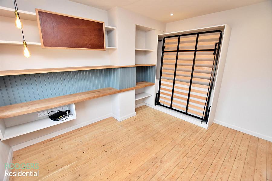 52 Cricklewood Park