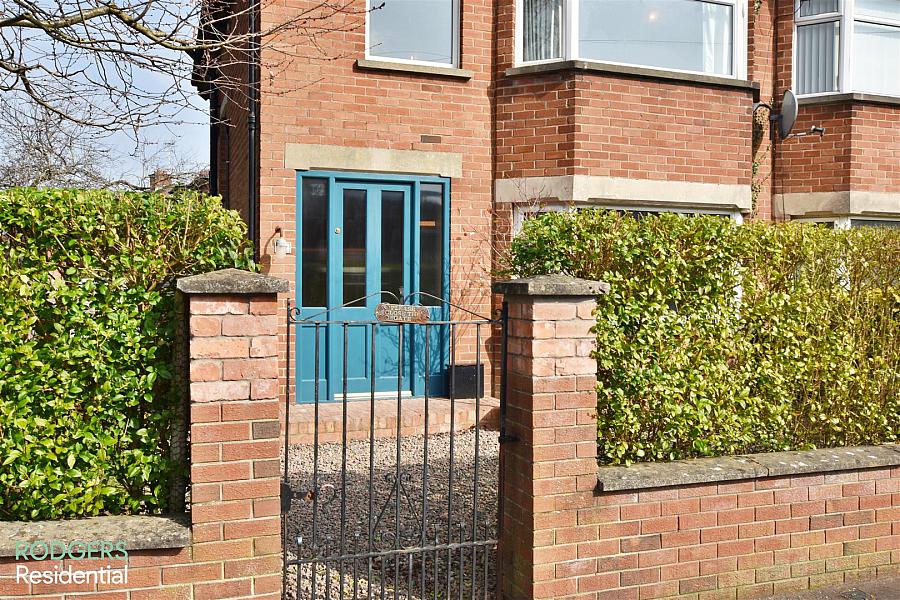52 Cricklewood Park