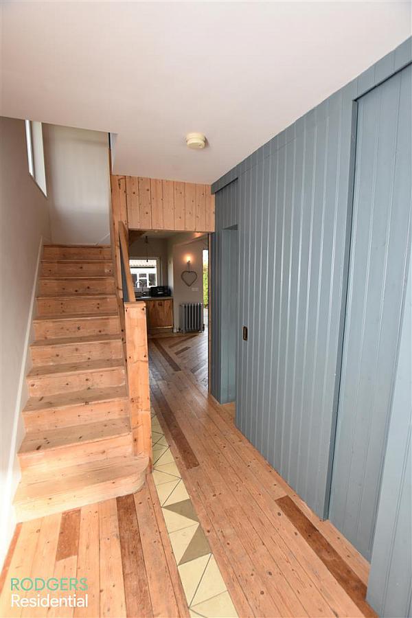 52 Cricklewood Park