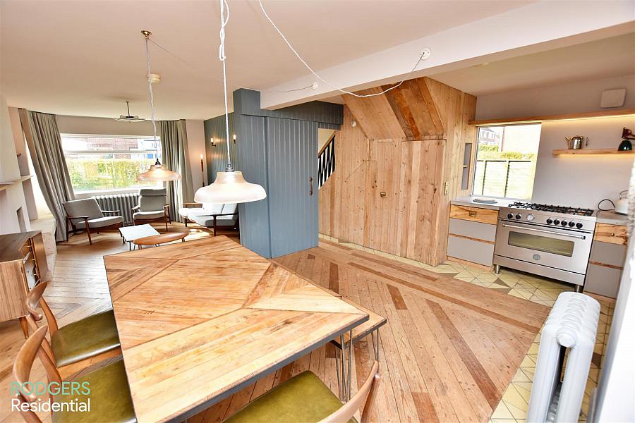 52 Cricklewood Park