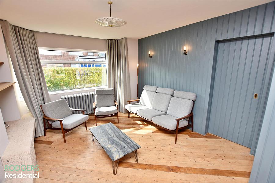 52 Cricklewood Park