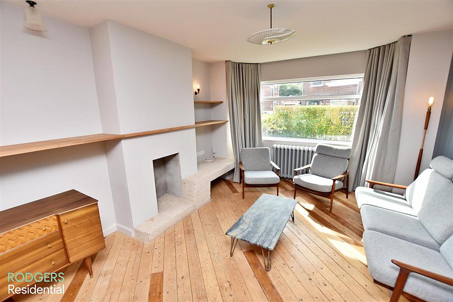 52 Cricklewood Park