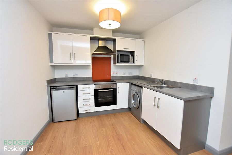 Apt 7 125 Wellesley Avenue