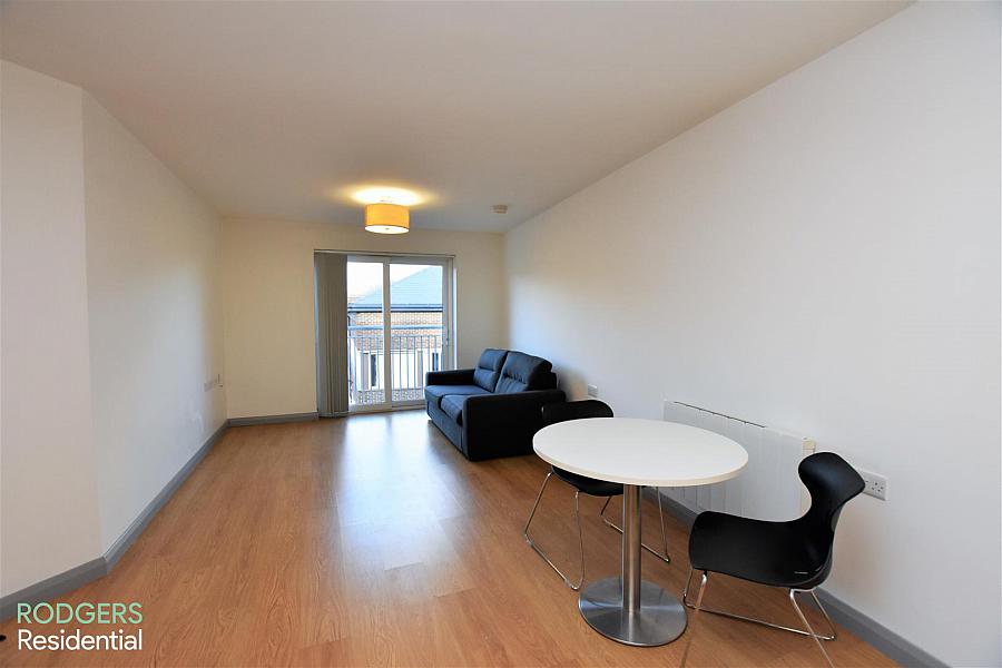 Apt 7 125 Wellesley Avenue