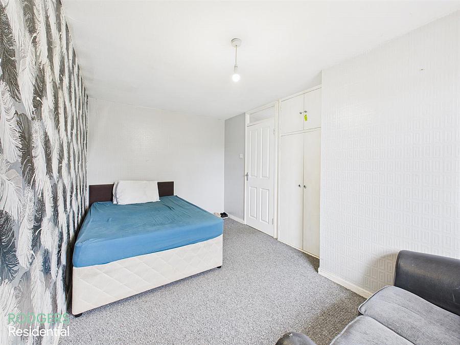251d Abbey Park
