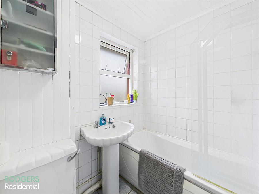 251d Abbey Park