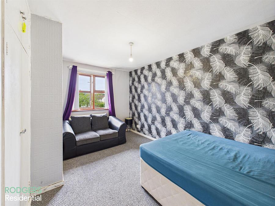 251d Abbey Park