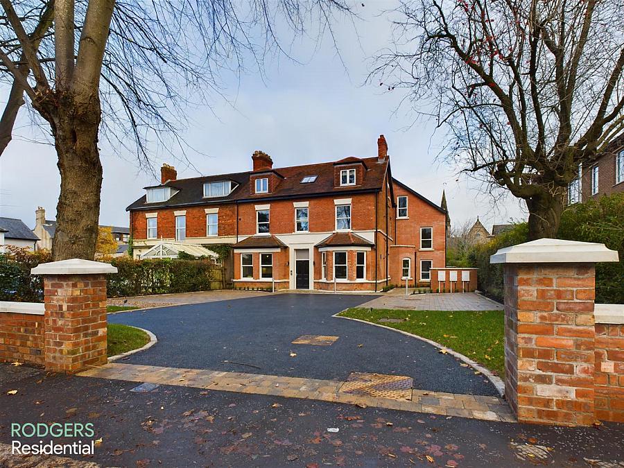 Apt 5, 14 Windsor Avenue