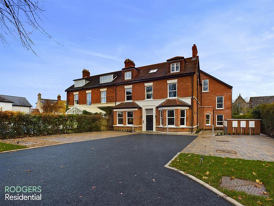 Apt 3, 14A Windsor Avenue