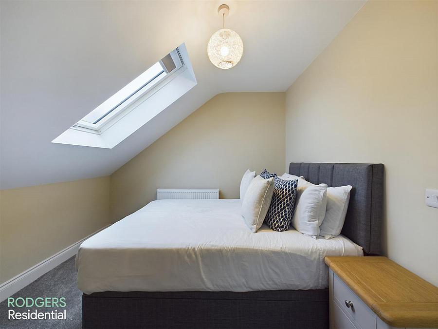 Apt 3, 14A Windsor Avenue