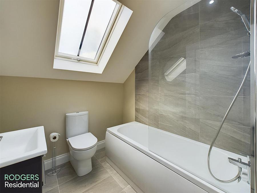 Apt 3, 14A Windsor Avenue