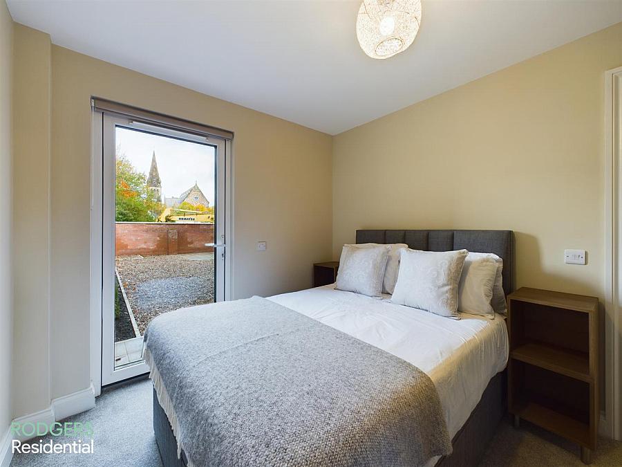 Apt 1 14 Windsor Avenue