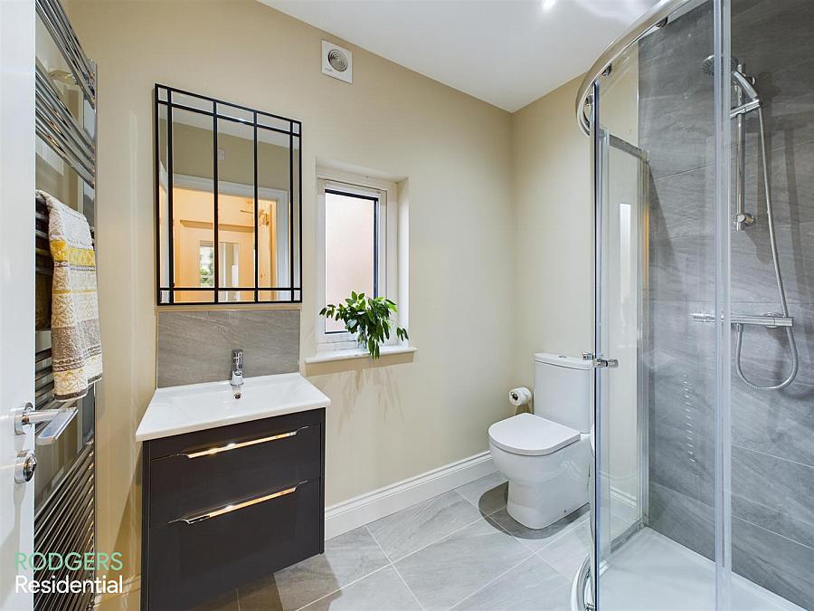 Apt 1 14 Windsor Avenue