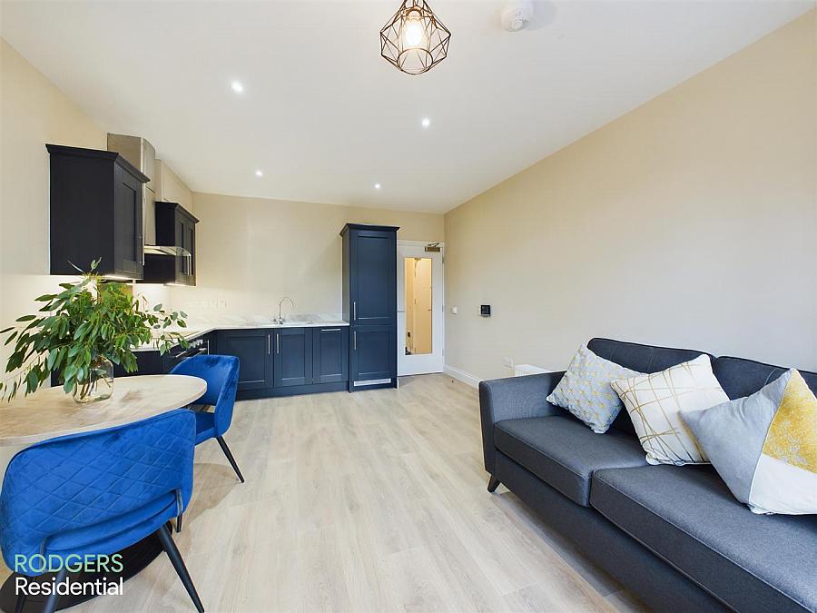 Apt 1 14 Windsor Avenue