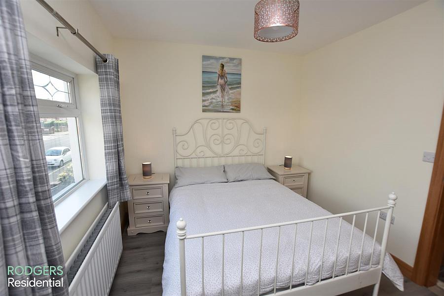 1 Dunraven Park
