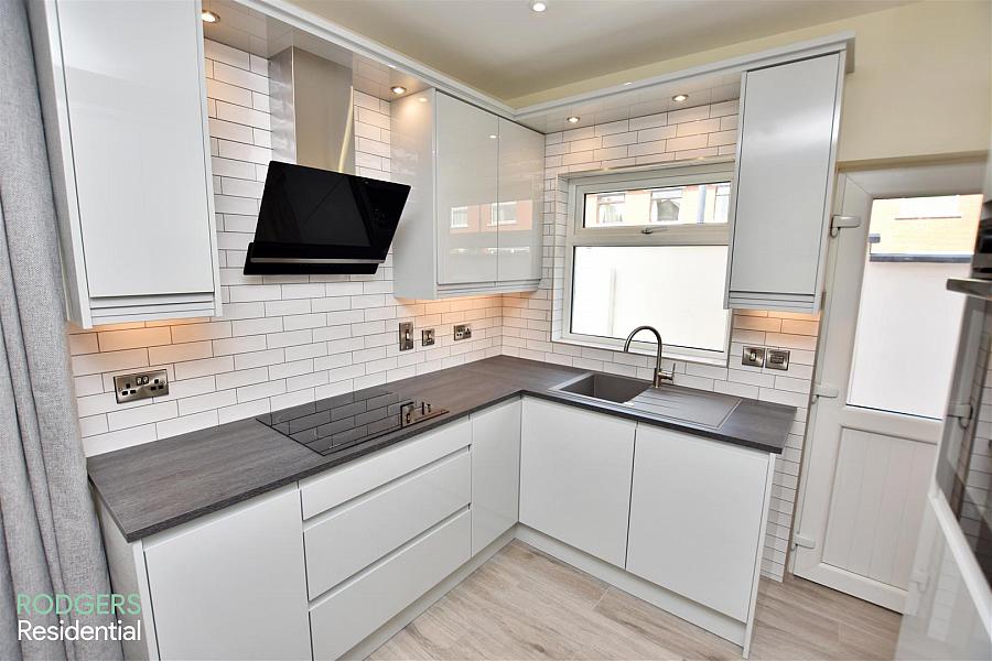 1 Dunraven Park