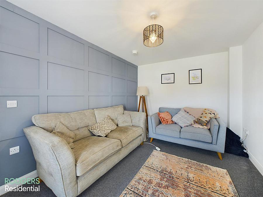 33 Orchard Hill Lane