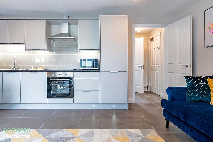 Apt 7, 1 Utility Street