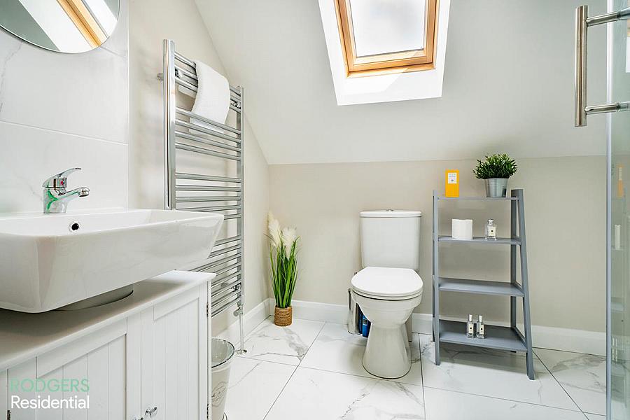 Apt 7, 1 Utility Street