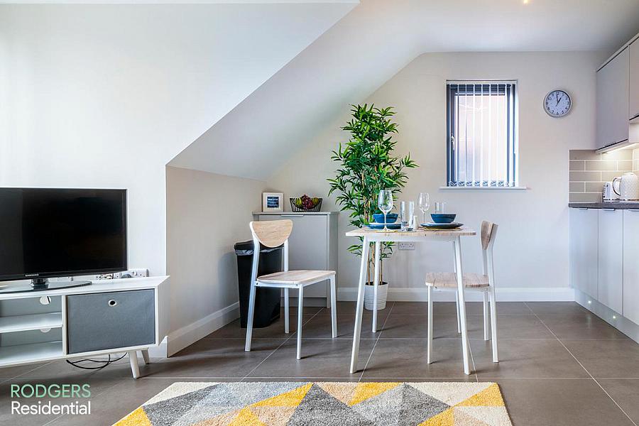 Apt 7, 1 Utility Street