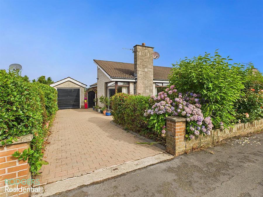 17 Carolsteen Avenue