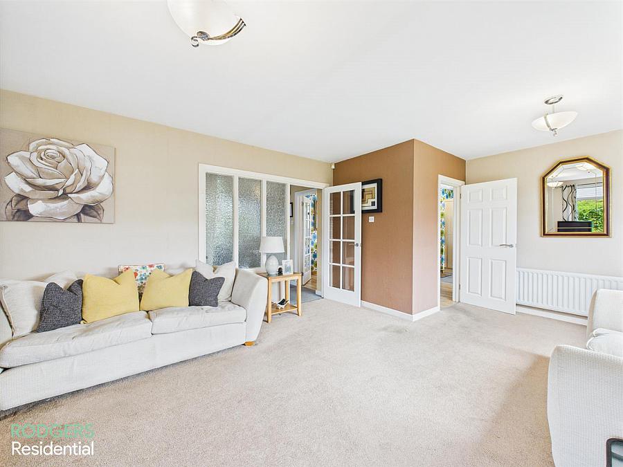 17 Carolsteen Avenue
