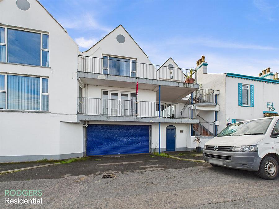 Byron Court Kinnegar Road