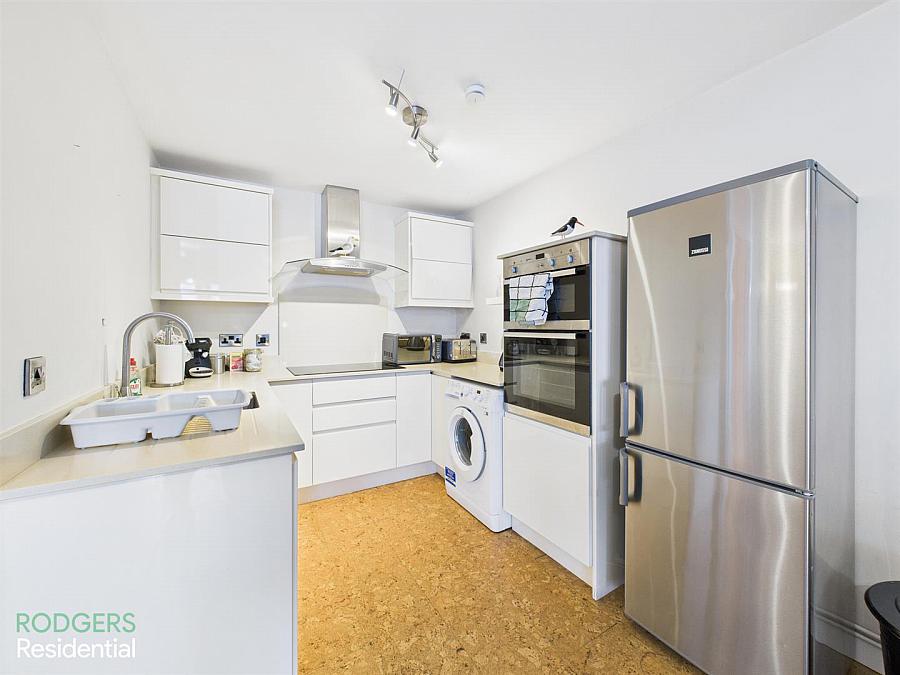 Apt 3, Byron Court Kinnegar Road