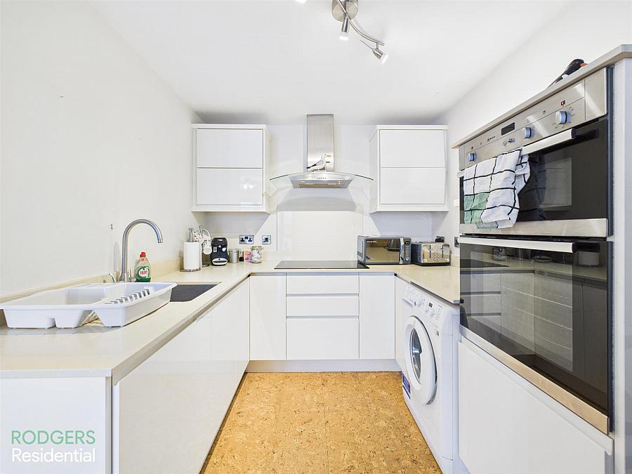 Apt 3, Byron Court Kinnegar Road