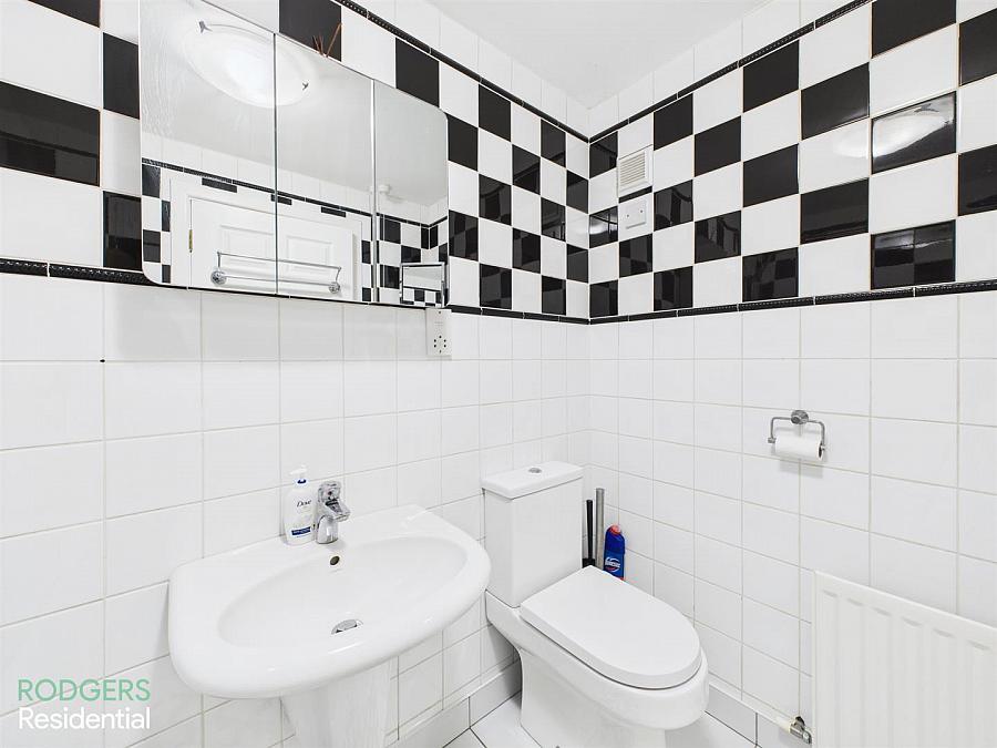 Apt 3, Byron Court Kinnegar Road