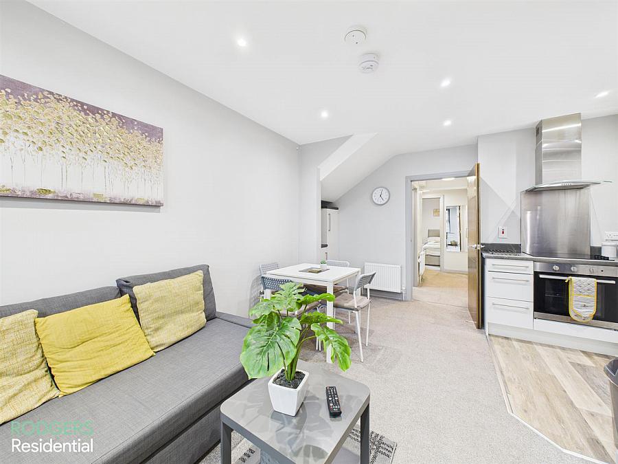 Apartment 1, 40 Upper Newtownards Road