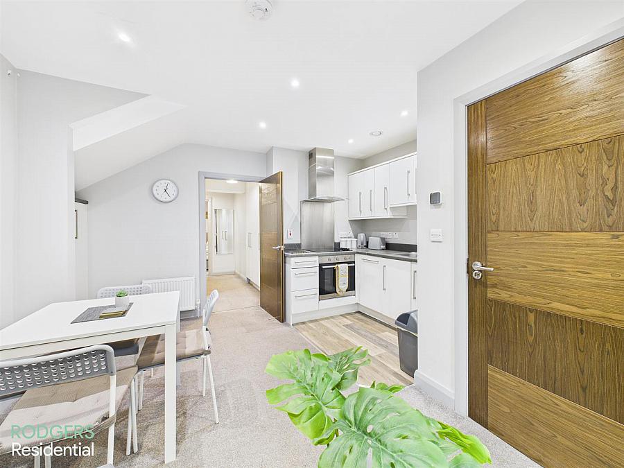 Apartment 1, 40 Upper Newtownards Road