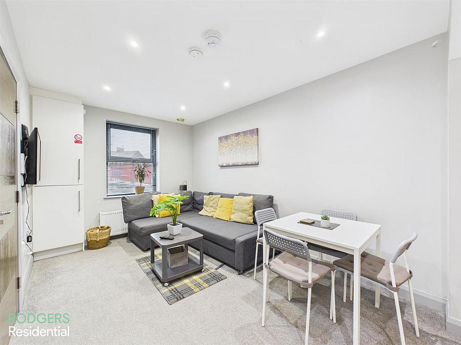 Apartment 1, 40 Upper Newtownards Road