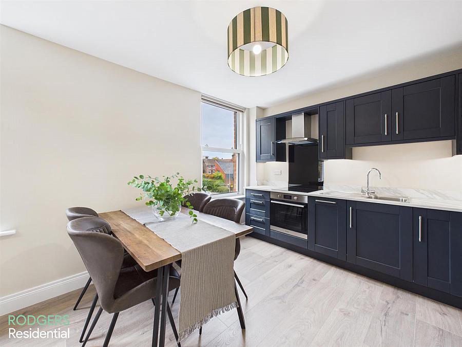 Apartment 3, 12 Windsor Avenue