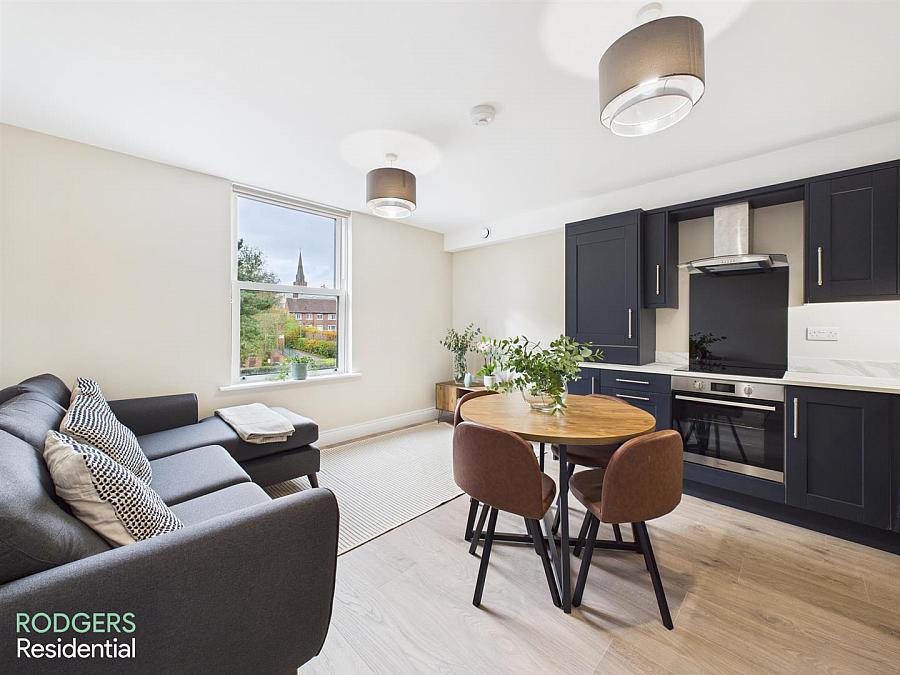 Apartment 4, 12 Windsor Avenue