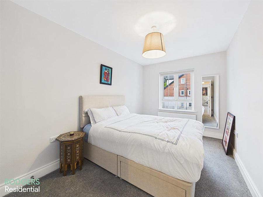 Apt 3, Ebrington Hall 149E Upper Newtownards Road