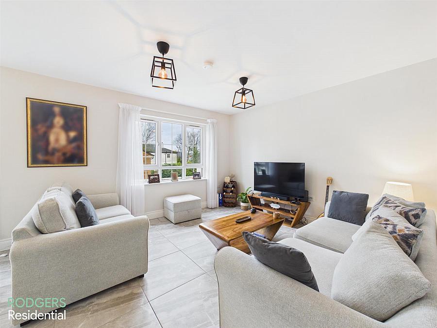 Apt 3, Ebrington Hall 149E Upper Newtownards Road