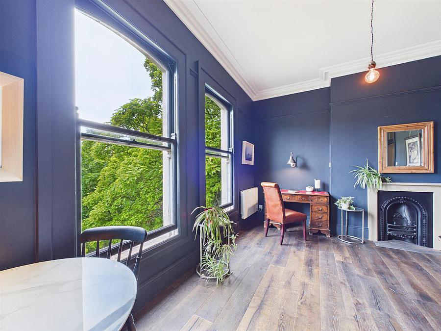 Apt 8, 'L'academie' College Gardens