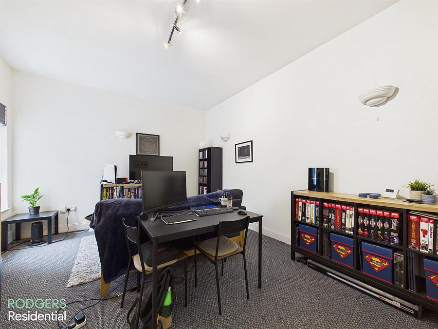 Flat 3, 23 Knock Road