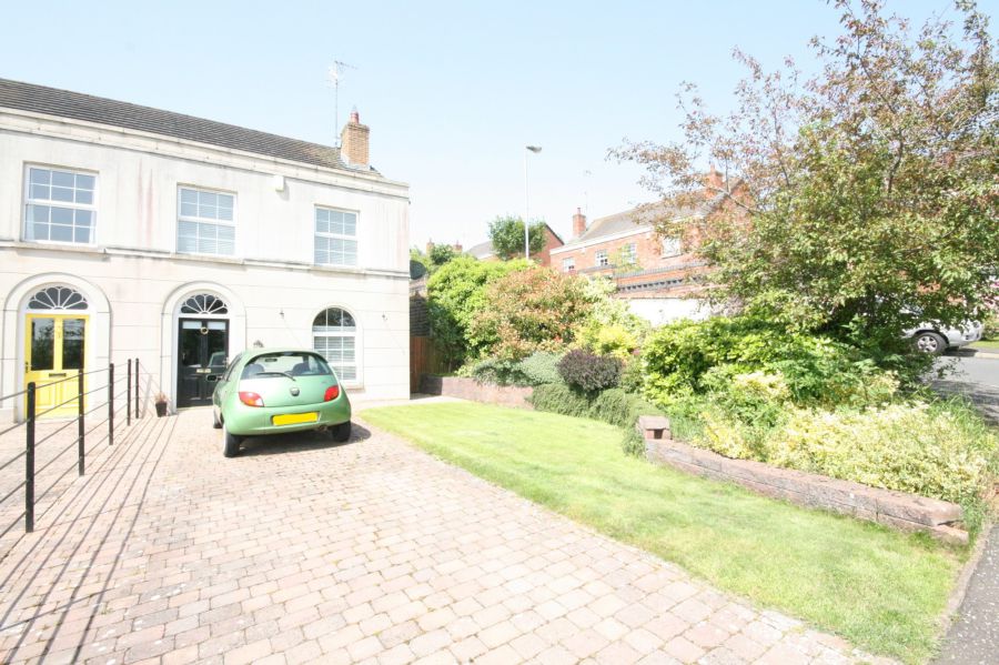 10 Glebe Gardens, Moira, BT67 0TU