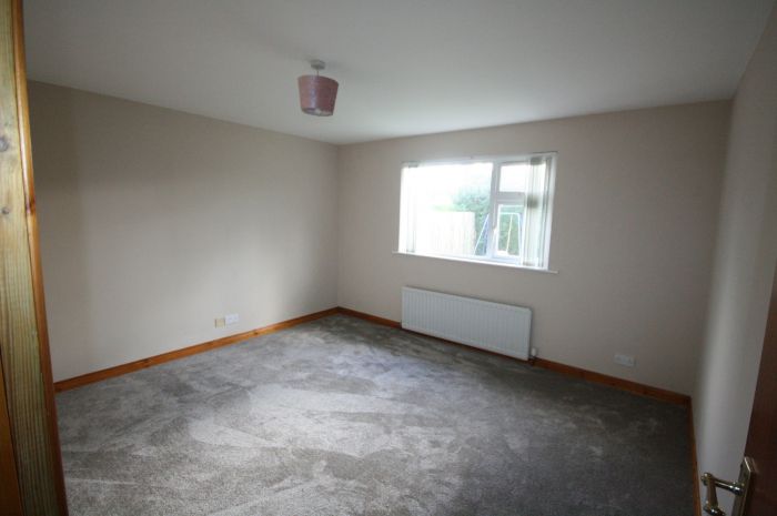 12 Lurgan Road