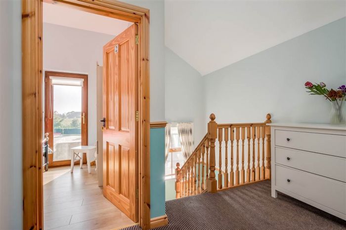 Flatfield Clocktower Cottages, Cottage 1, 71 Lany Road Flatfield Clocktower Cottages, Cottage 1, 71 Lany Road