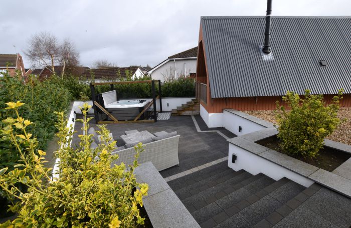 76 Belfast Road