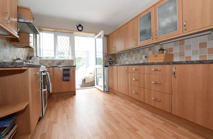1 Ashcroft Close